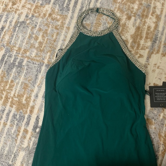 NWT MAC DUGGAL HALTER RHINESTONE ACCENTED EVENING GOWN - Picture 9 of 15